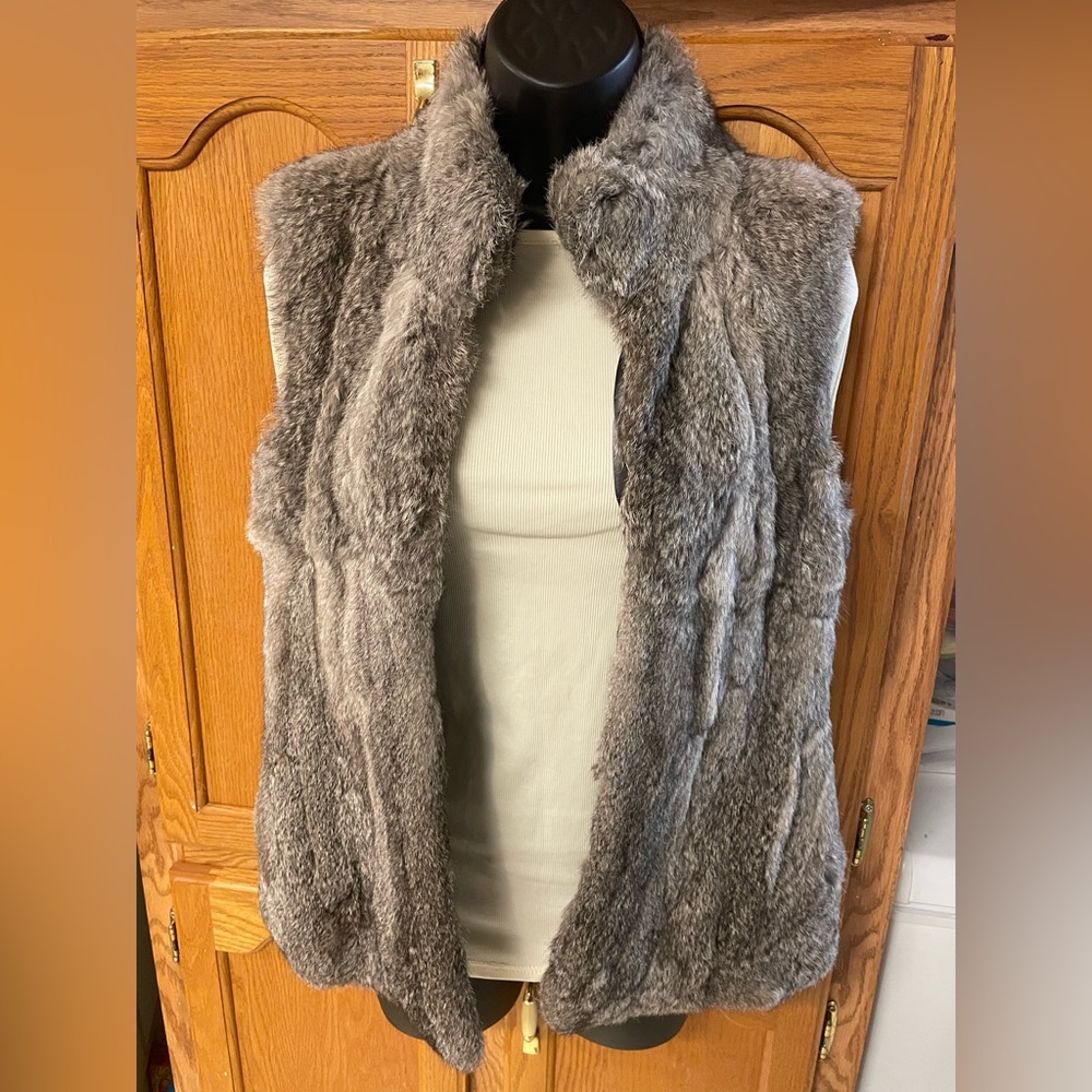 MICHAEL Michael Kors 100% real rabbit fur vest. Size M